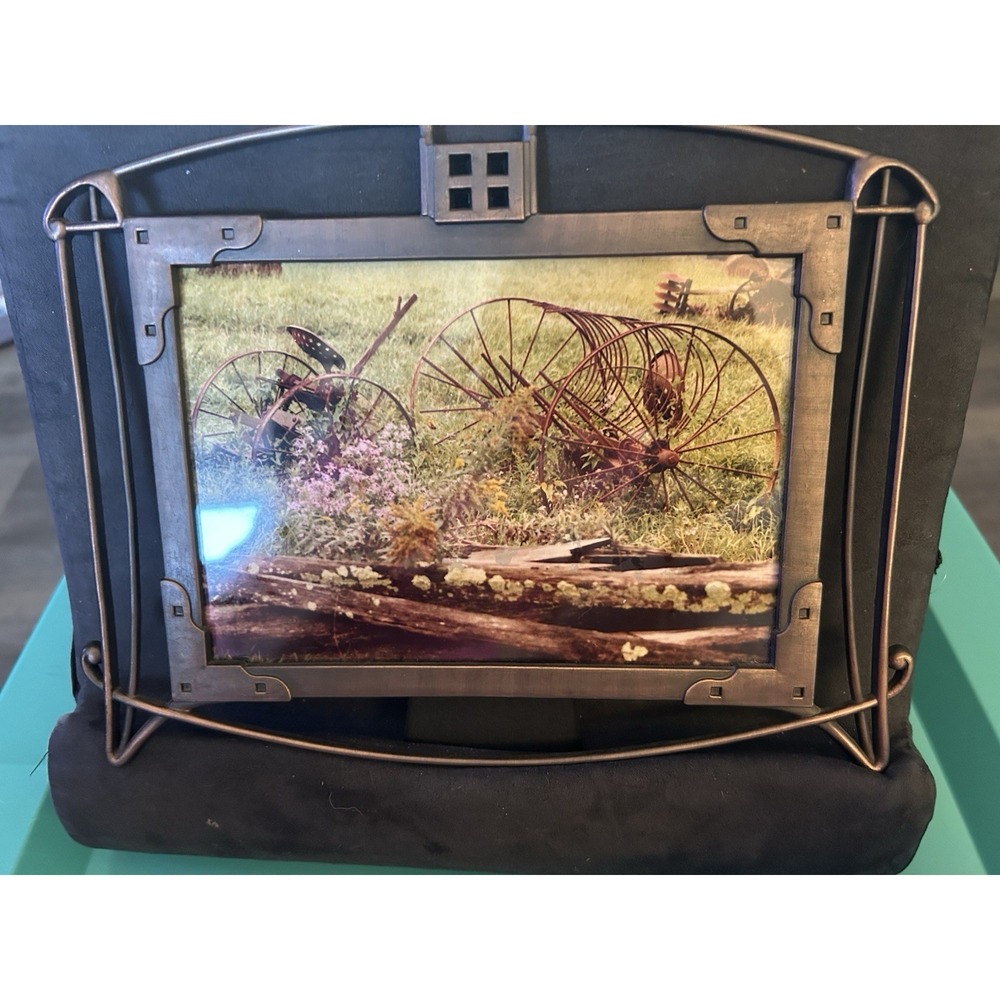Picture Frame Retro Modern Design Jennifer Moore Pop Art Metal Punk